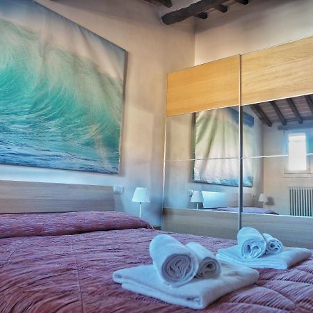 Vallerozzi House By Francigenaapartments 锡耶纳 外观 照片